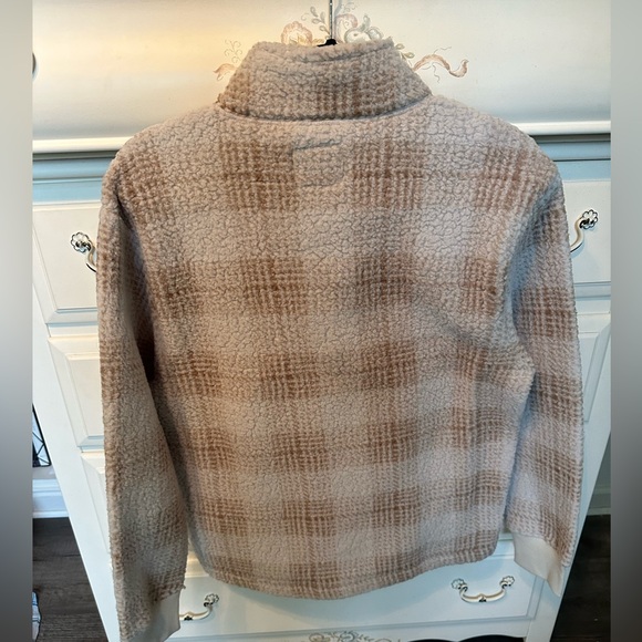 Old Navy Unisex Quarter Zip Sweater, NWT, Size Medium - Picture 2 of 2